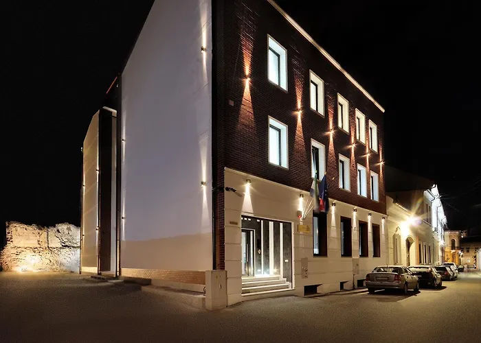 Dominus Residence